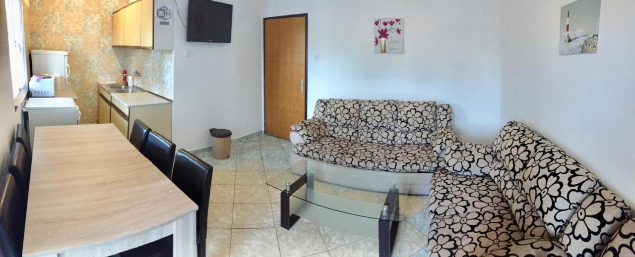 פג Apartmani Nerko מראה חיצוני תמונה